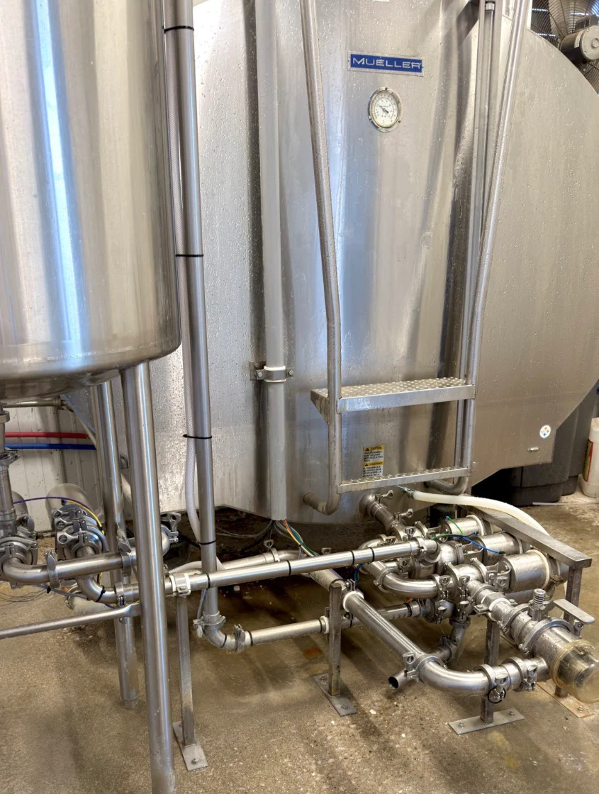 #DD2922 - Lely A5 Robotic Milking System - MO - Image 4