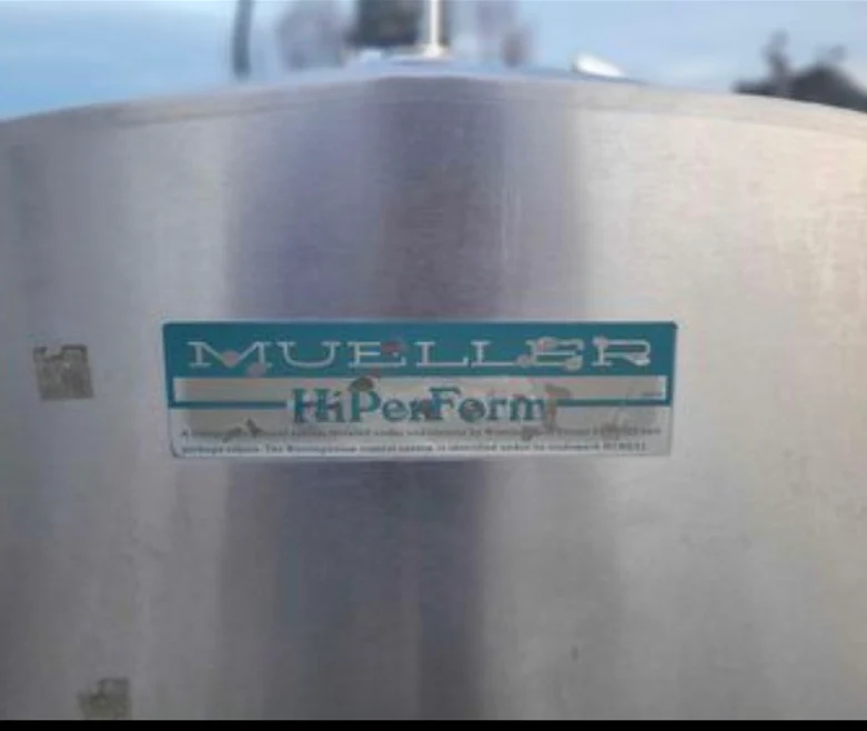 #DD2191 - Mueller 600 gl Bulk Tanks - NE - Image 4