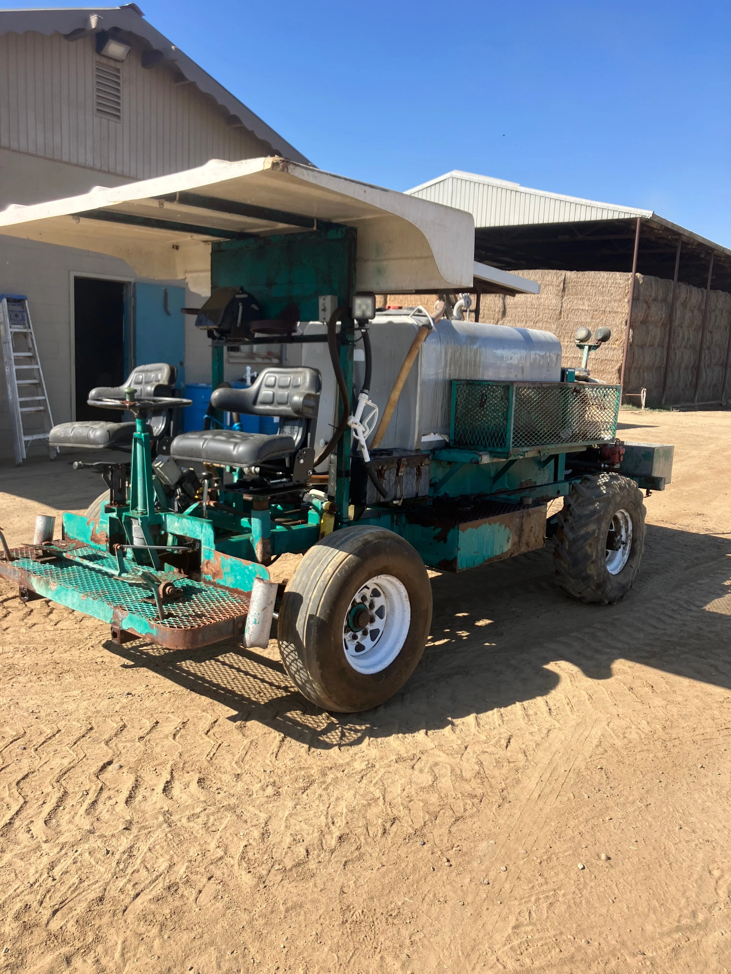 #DD2224 - Randell Self Propelled Machine - CA - Image 2